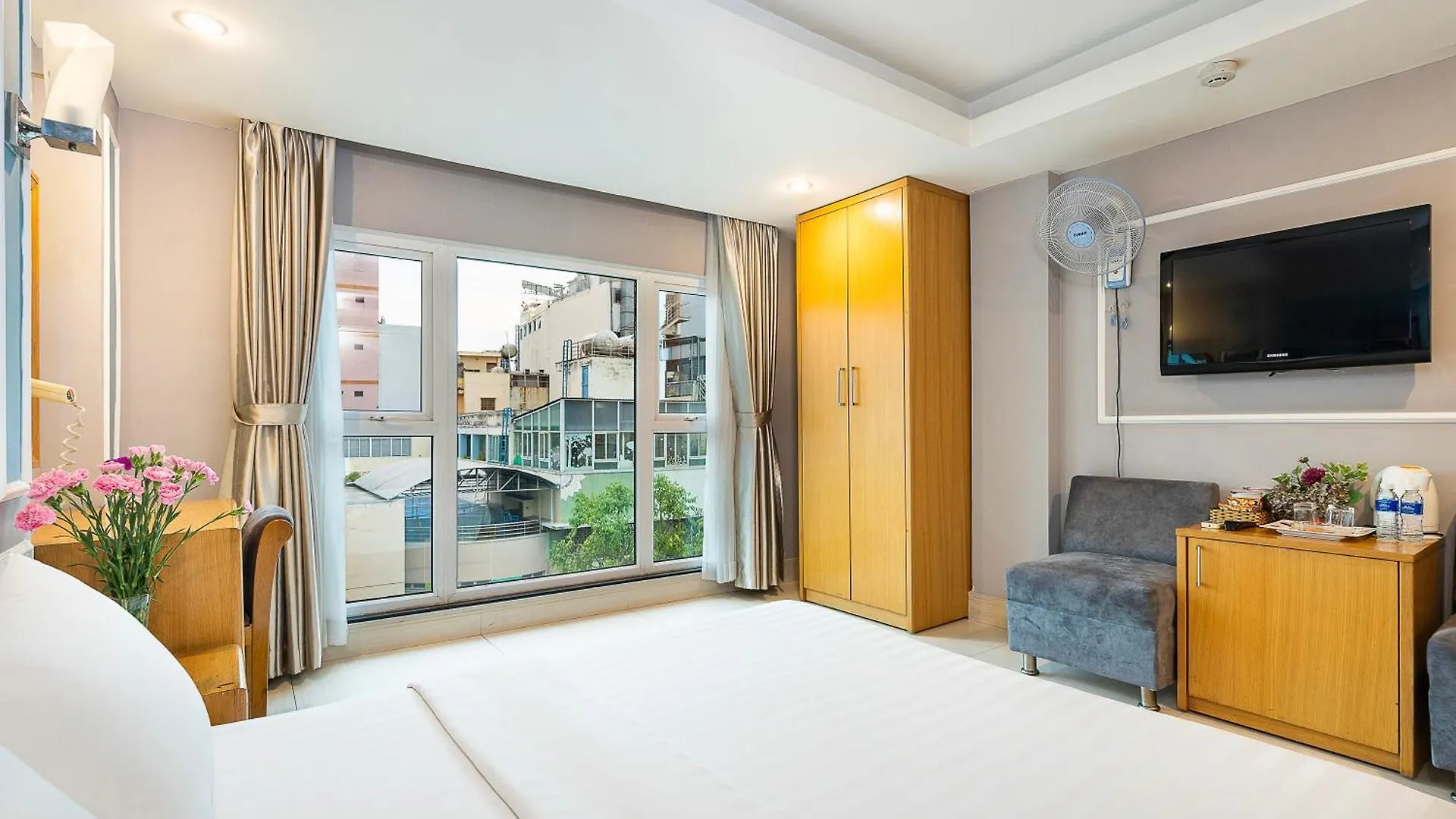 Lucky Star Hotel - Bui Vien Walking Street 胡志明市 3*,  越南